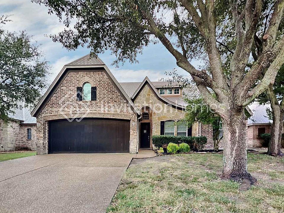1st image of 105 Prairie Dunes Dr