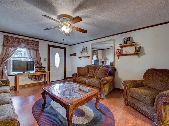 4th image of 1411 Lawson Ave