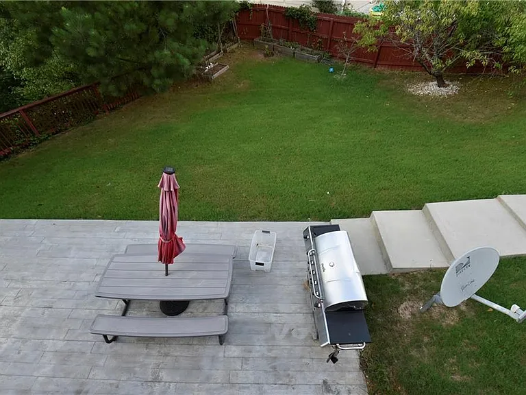 1805 Kingsbridge Ct — Photo 18