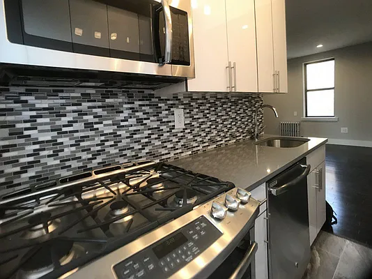 Rented by Bohemia Realty Group | media 26