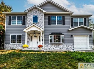 6 Dayton Rd, Edison, NJ 08817