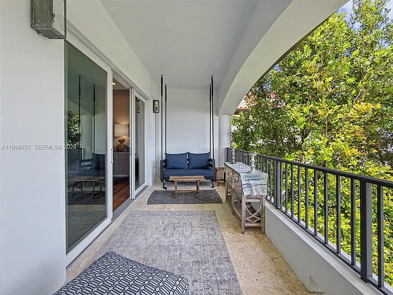 13689 Deering Bay Dr — Photo 63