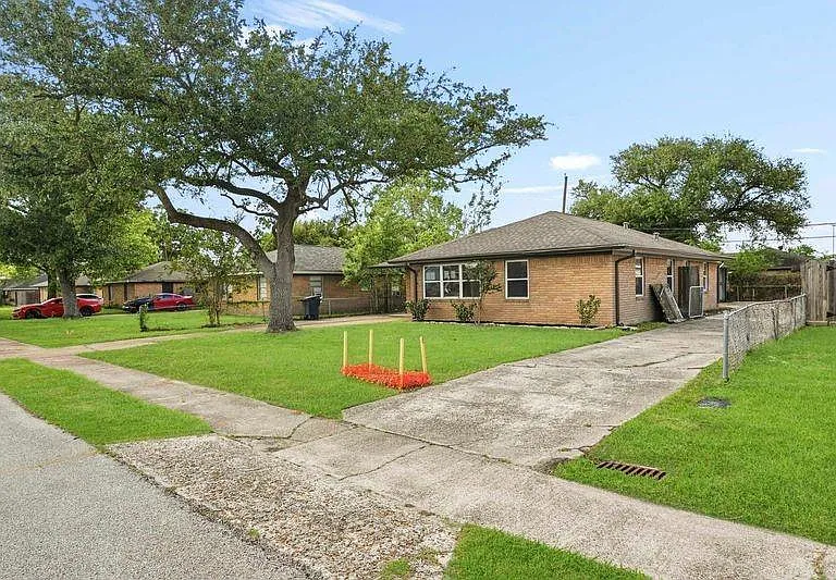 2409 Estate Dr — Photo 29