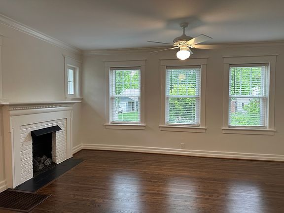 3rd image of 1023 Curran Ave