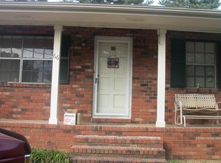 66 Hedgewood Dr, Chickamauga, GA 30707