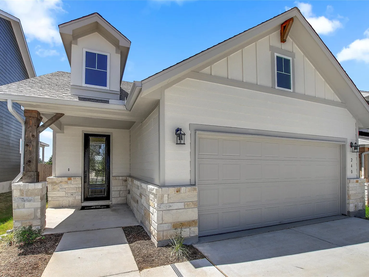 3 bed, 2.0 bath, 1520 sqft, $2,595 — Photo 3