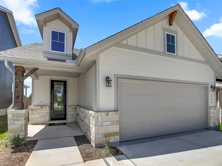 240 Denali Way — Photo 3