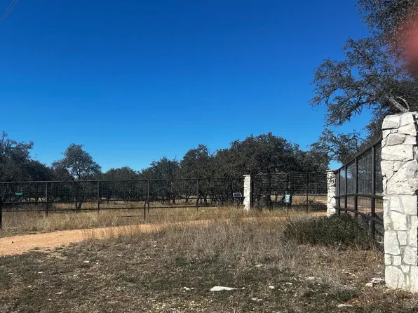 26591 NW Highway 41, Mountain Home, TX 78058
