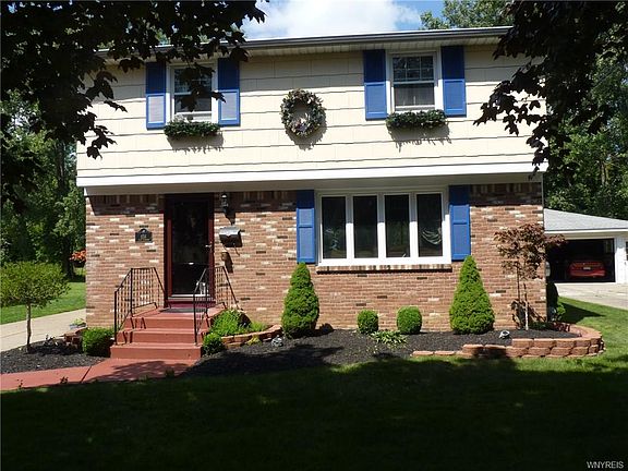 2nd image of 656 E Goundry St