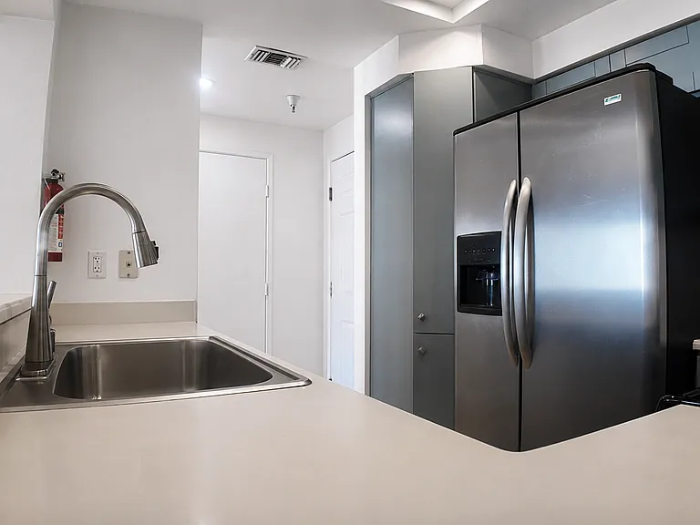 655 Columbia St #313 — Photo 12