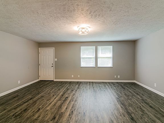 3rd image of 812 Bradley St