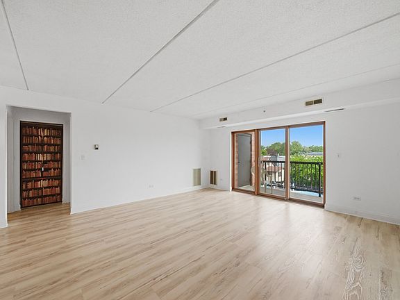 3rd image of 7414 W Irving Park Rd Unit 305