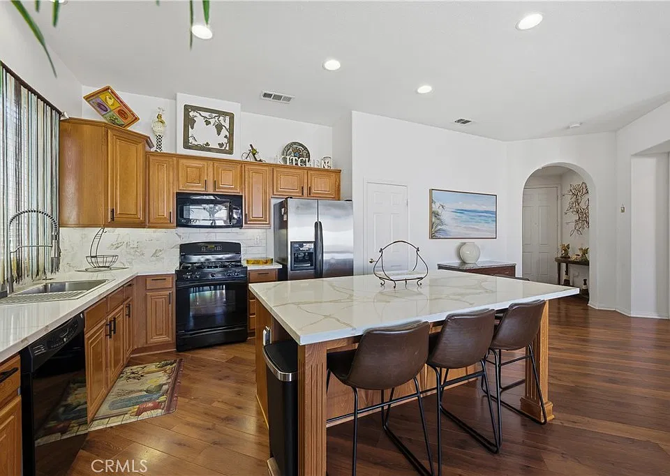 84206 Canzone Dr