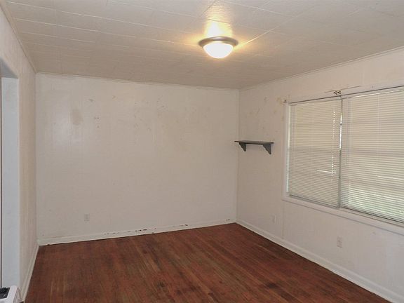 5th image of 1805-1809 NW Andrews Ave