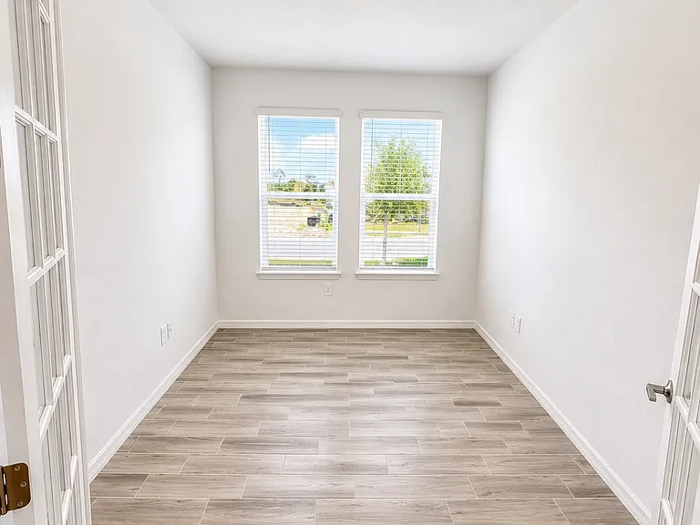994 Teal Creek Dr — Photo 17