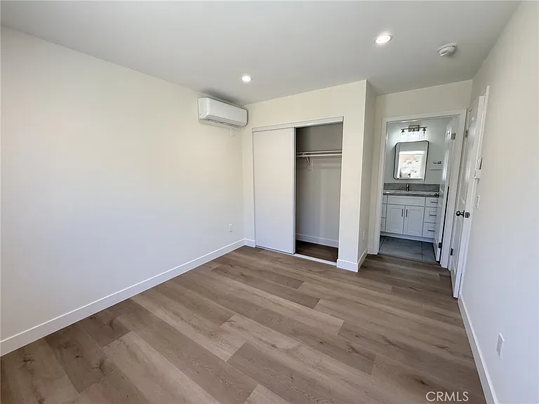1430 S California Ave — Photo 7
