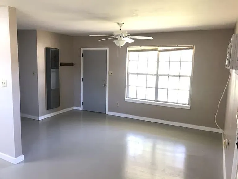 5802 Clearwater Ave — Photo 4