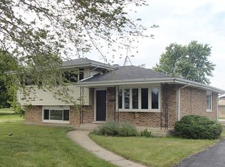 4814 Sunset Ln, Country Club Hills, IL