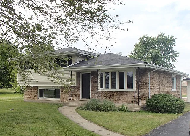 4814 Sunset Ln photo 1