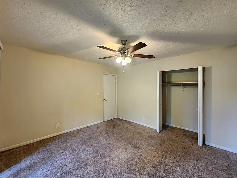 118 SE Bracken Way #101 — Photo 13