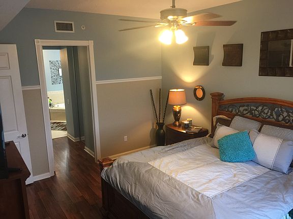 5th image of 12 Harbour Isle Dr E #305