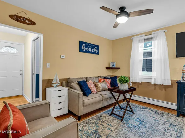 37 Sycamore Avenue, Middletown, NJ 07748