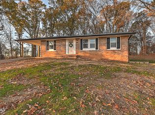 411 Spring Valley Cir, Gate City, VA 24251