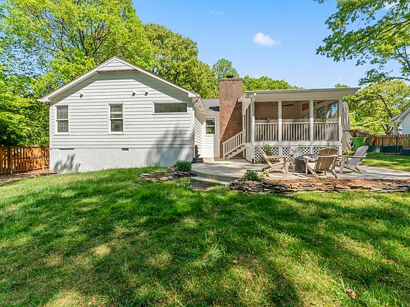 5th image of 204 Rosehaven Dr