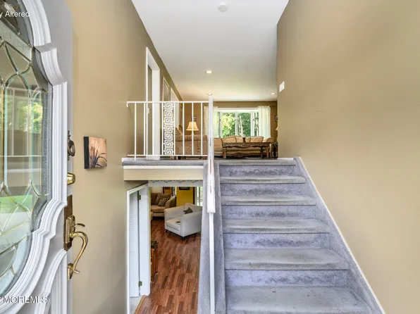 24 Claire Circle, Howell, NJ 07731