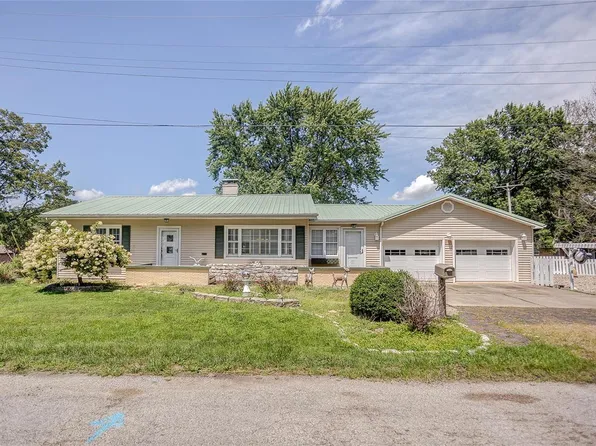 311 S 7th St, Benld, IL 62009