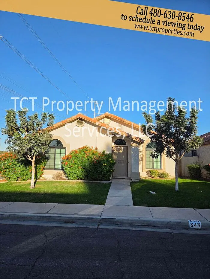 3 bed, 2.0 bath, 1465 sqft, $2,100 — Photo 1