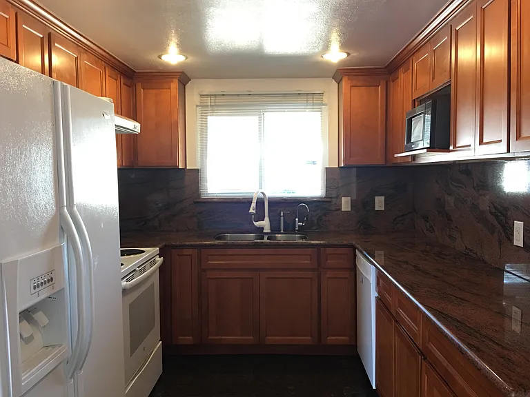 6728 Melody Ct — Photo 3