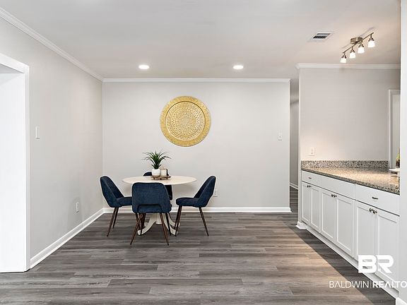5th image of 5922 Sunnyside Dr