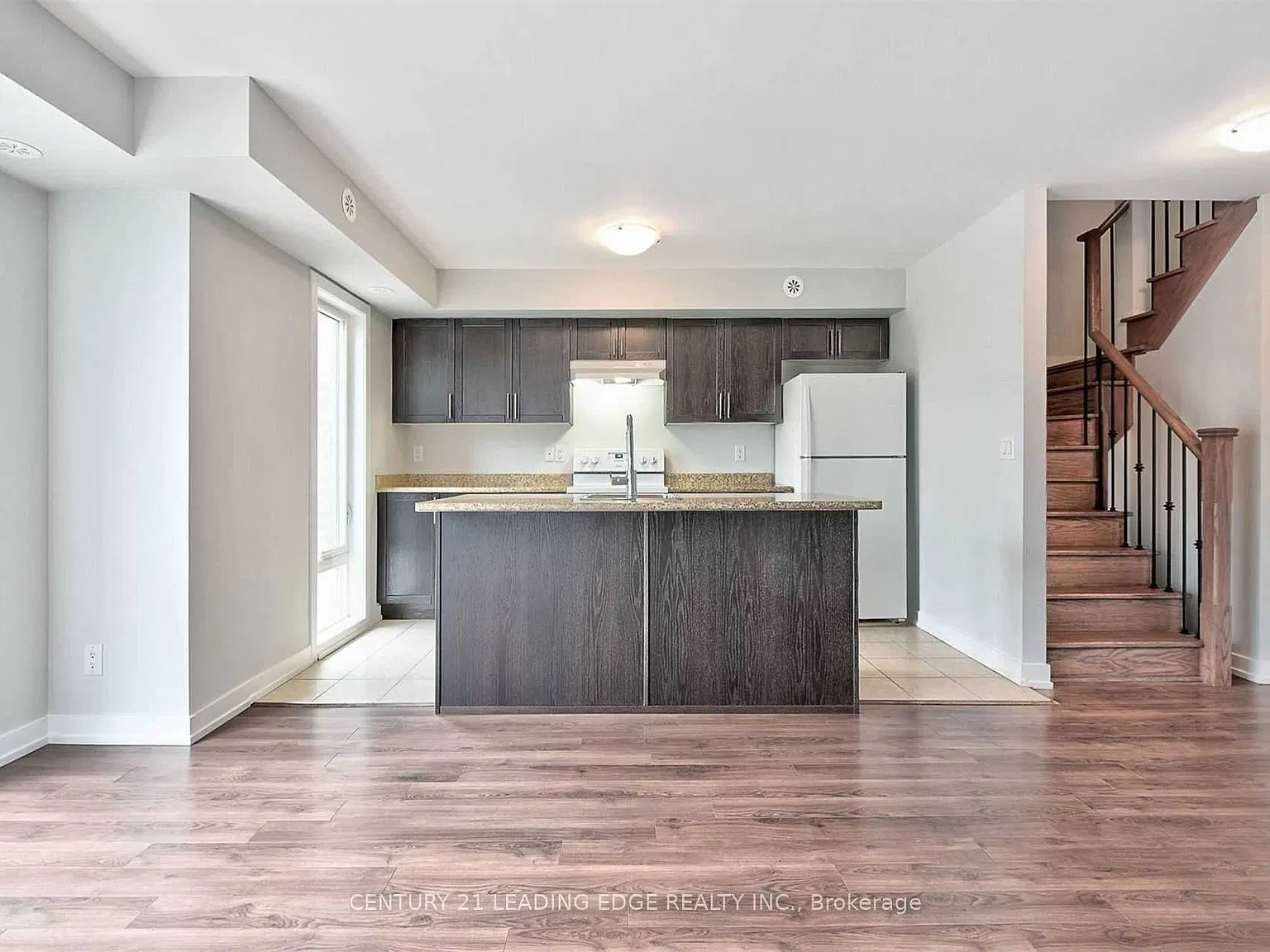 2 bed, $2,700 — Photo 4
