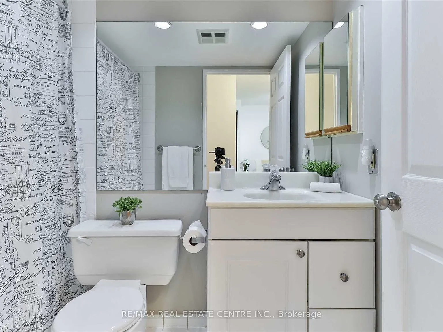 1 bed, $2,250 — Photo 4