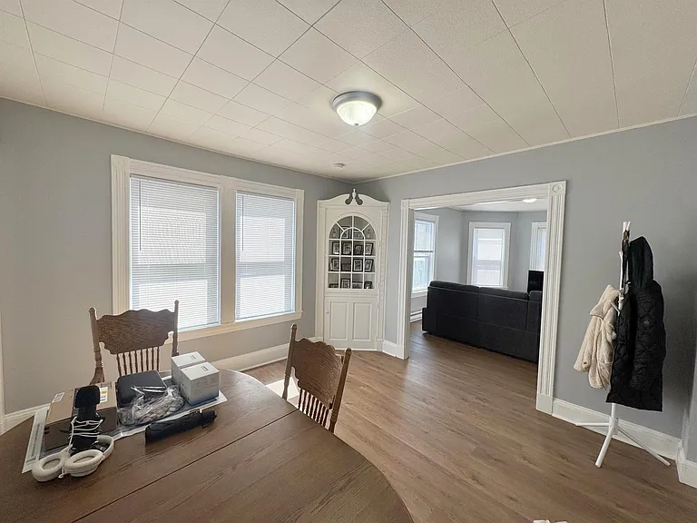 32 Claremon St #1 — Photo 4