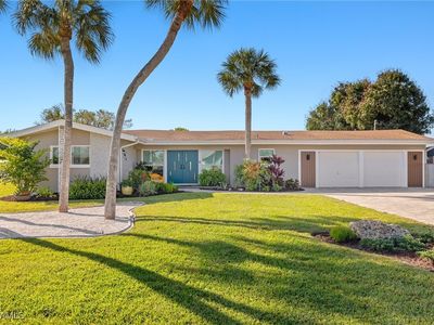 1736 Castaway St, North Fort Myers, FL, 33917