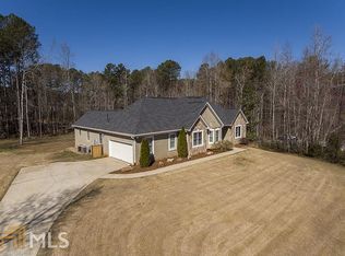 27 Mosby Woods Dr, Newnan, GA 30265