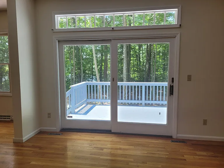 2399 Bay Rd — Photo 4