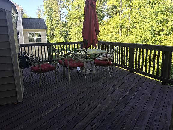Large Deck on Main Floor