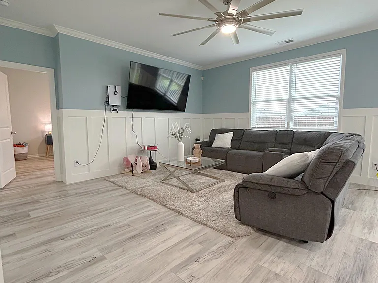 3334 Hemlock Way — Photo 9