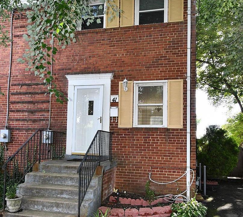 1st image of 41 Underwood Pl