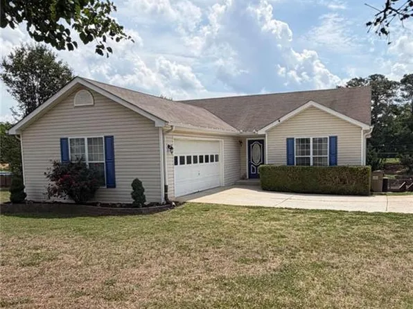 1313 Crestview Rd, Winder, GA 30680