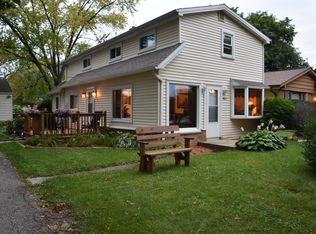 5993 S Honey Creek Dr, Greenfield, WI 53221