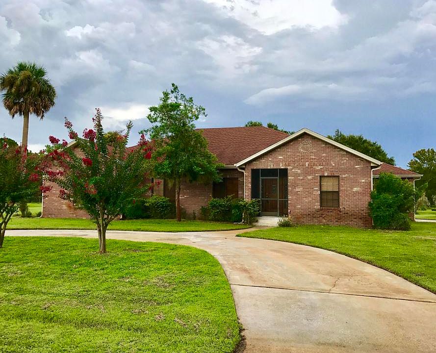 1st image of 2545 Tammy Dr