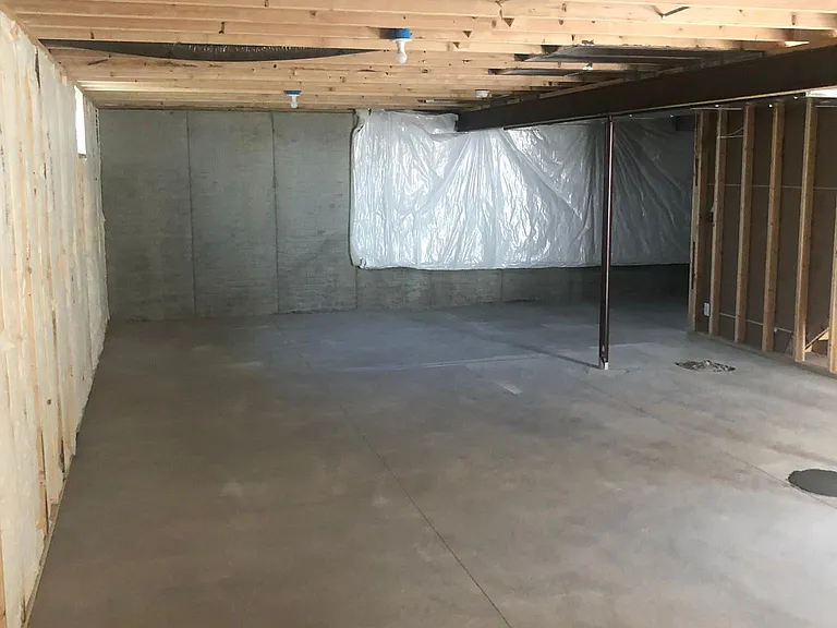 2920 W Kyle Ln — Photo 21