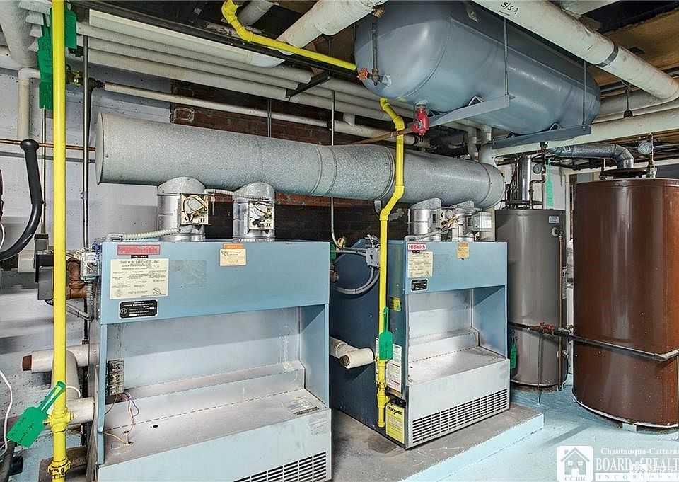 7th image of this home