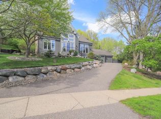 6379 Ginger Dr, Eden Prairie, MN 55346