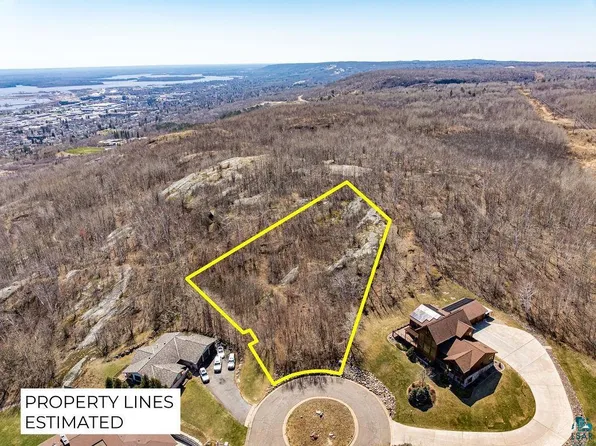 29XX W 15th St, Duluth, MN 55806