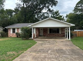 49 Meadowbrook Dr, Little Rock, AR 72205
